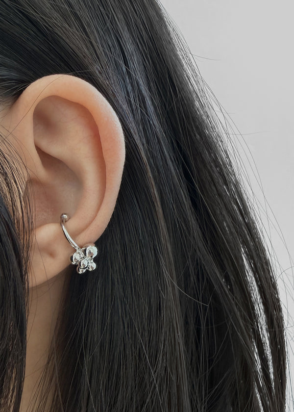 Shockle Silverball Ear Cuff