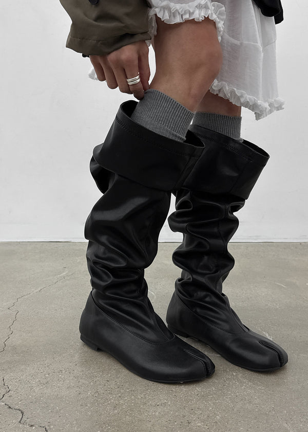 Tutor flat slouch long boots