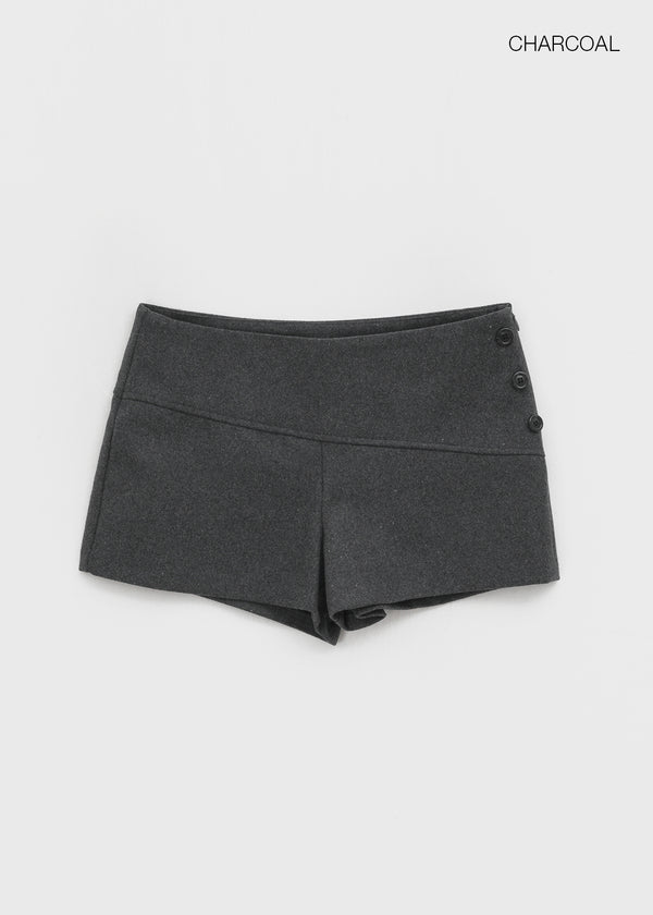 Epitome Low-waist Button Cut Shorts