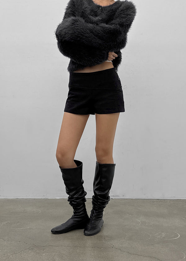 Epitome Low-waist Button Cut Shorts