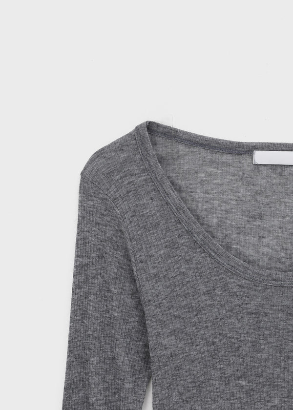 Geureoji ribbed U-neck Tencel long-sleeve shirt