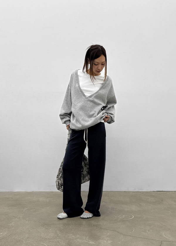 Queria Deep V Sweatshirt (Fleece-lined ver.)