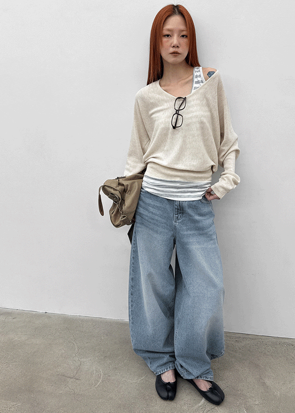 Gerent Back Hole V-neck Knit