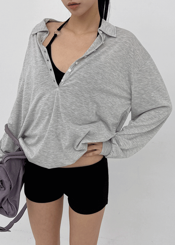 Monz Deep Collar Long Sleeve Tee
