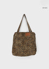 Soak Snap Button Leopard Big Shoulder Bag