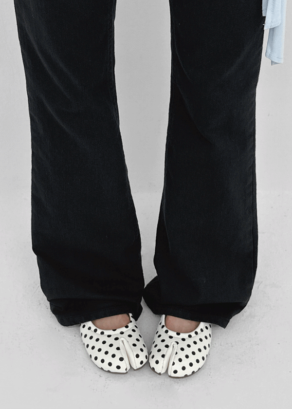 Temala Dot Tabi Flat Shoes