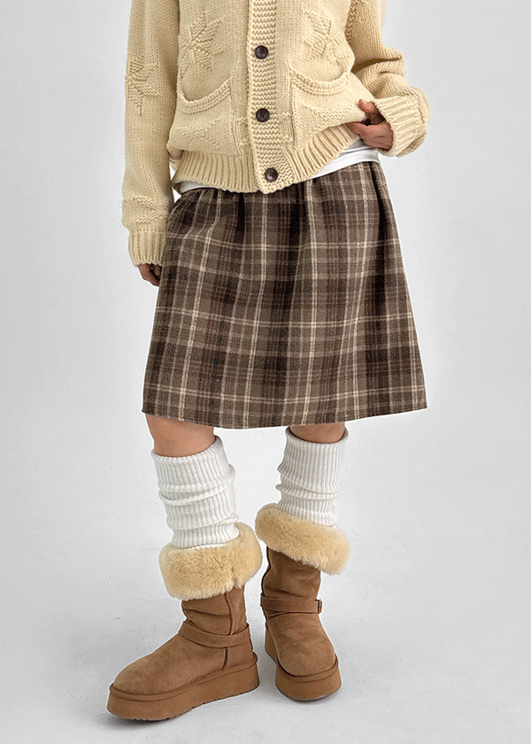 Le Gem Check Pleated Midi Skirt (50% Wool)