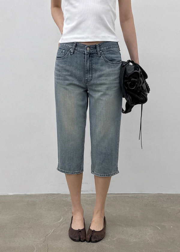 Deveral Capri Denim Pants