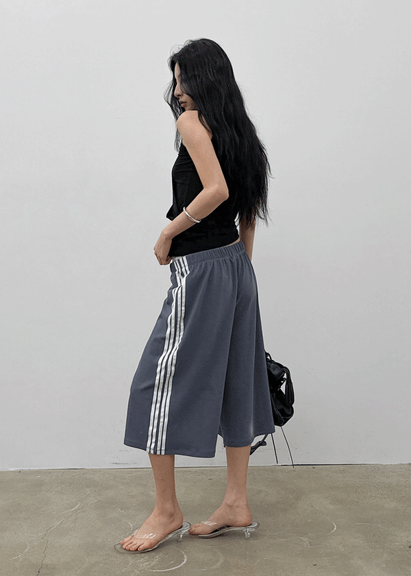 Tepot Pigment Line Bermuda Pants