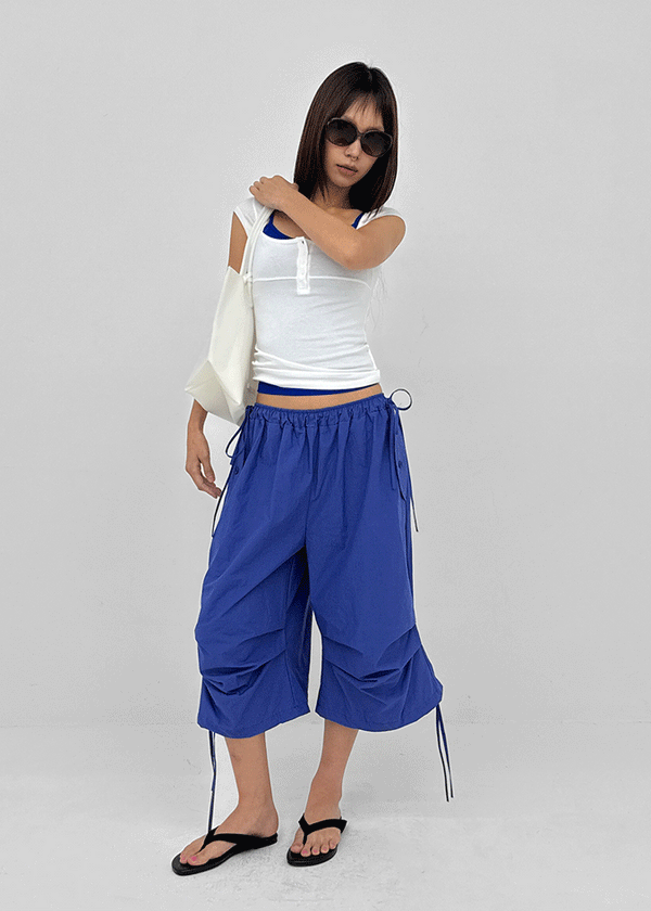 Derio Cropped Capri Pants