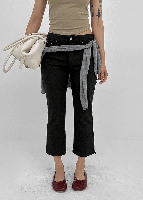 Popu Slit Cropped Capri Pants