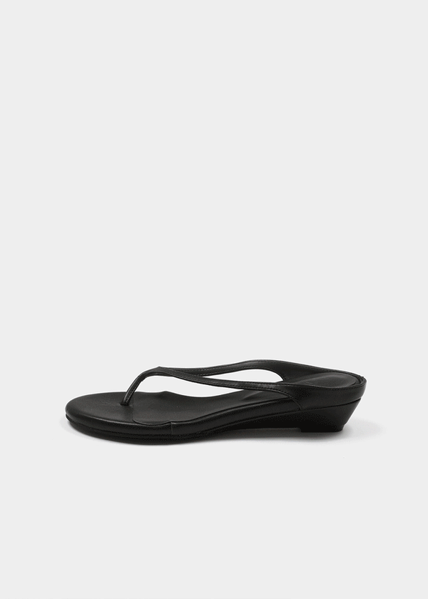 Lungs Low Wedge Heel Flip-flops