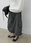 (UNISEX) Kanchok Shirred Cargo Nylon Bermuda Shorts