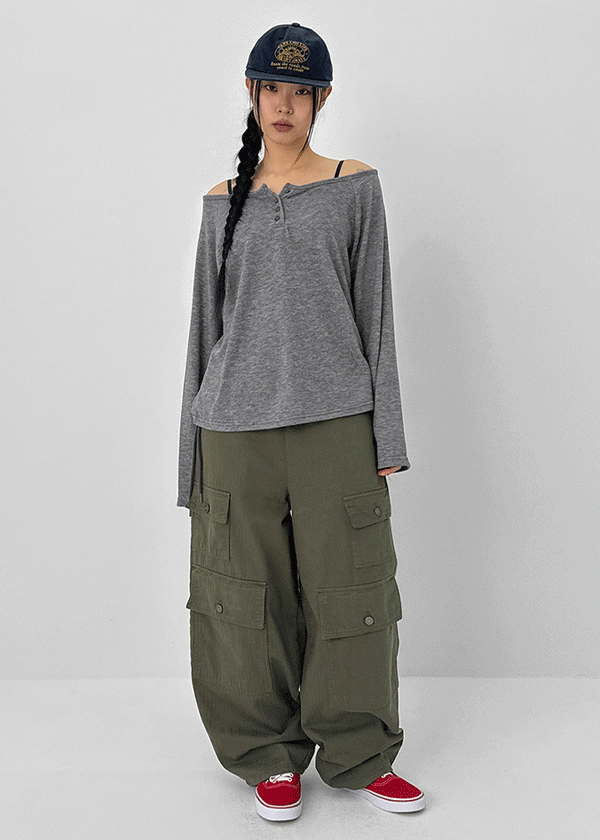 Tesion Button Off-shoulder Long Sleeve T-shirt