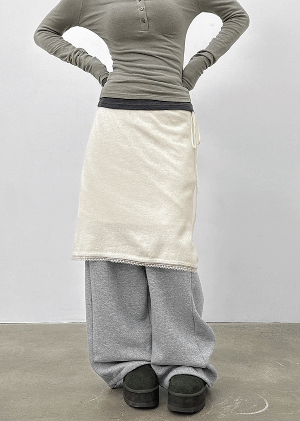 Hocon Strap Lace Wool Knit Midi Skirt