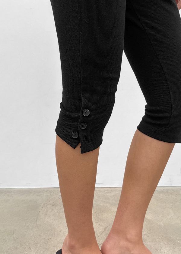 Gongia Button Capri Pants