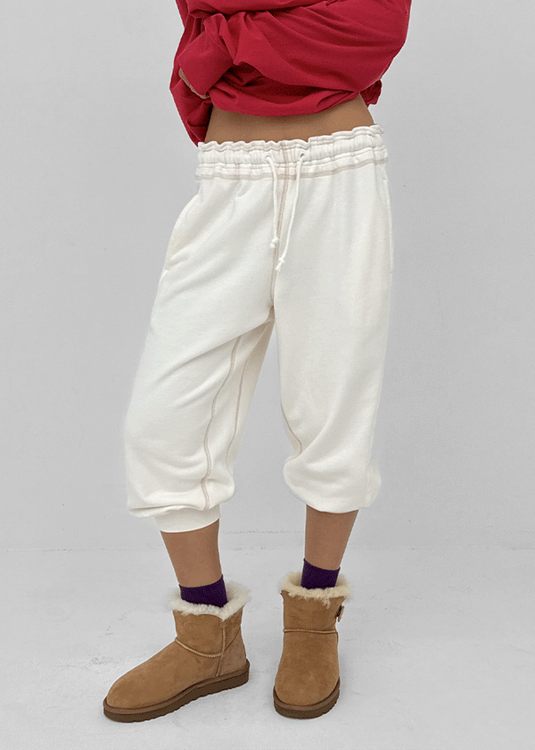 Showlem Aladdin Capri Pants