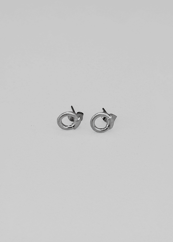 Teshao Circle Earrings