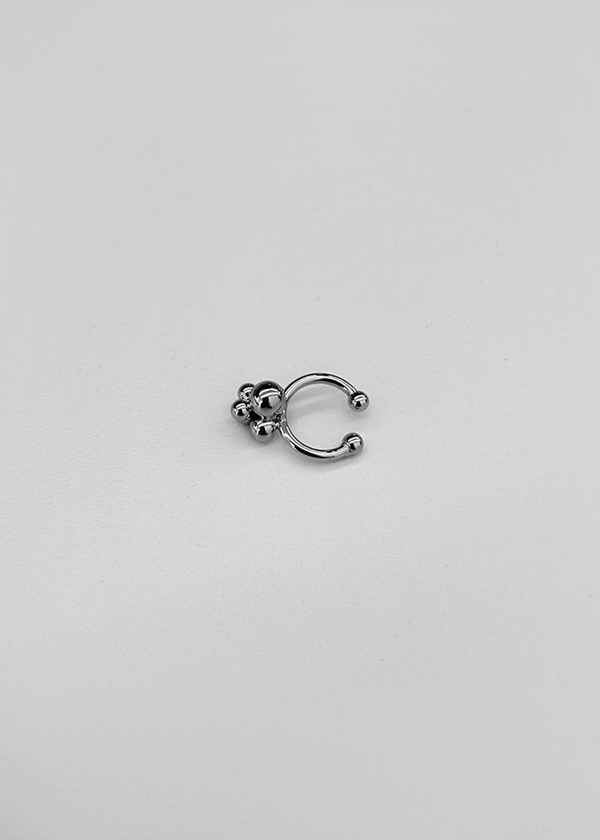 Shockle Silverball Ear Cuff