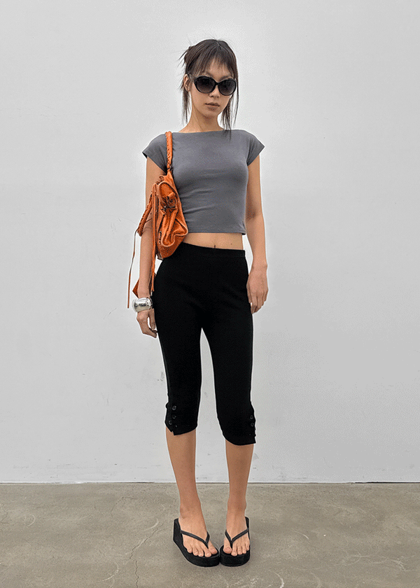 Gongia Button Capri Pants
