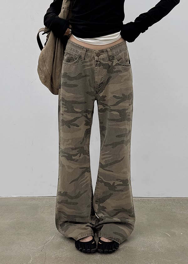 Want camo bootcut pants