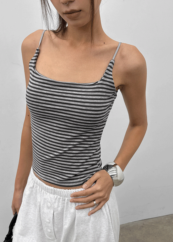 Le Square Basic Sleeveless (Built-in Cup)
