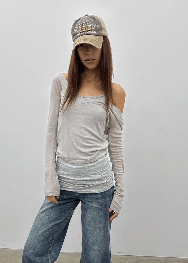 Rochem Deep V-Neck Hooded Long Sleeve Tee