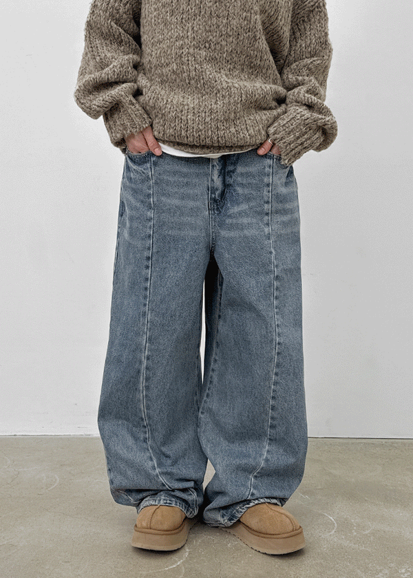 Hollang Curved Cut Washed Wide Denim Pants