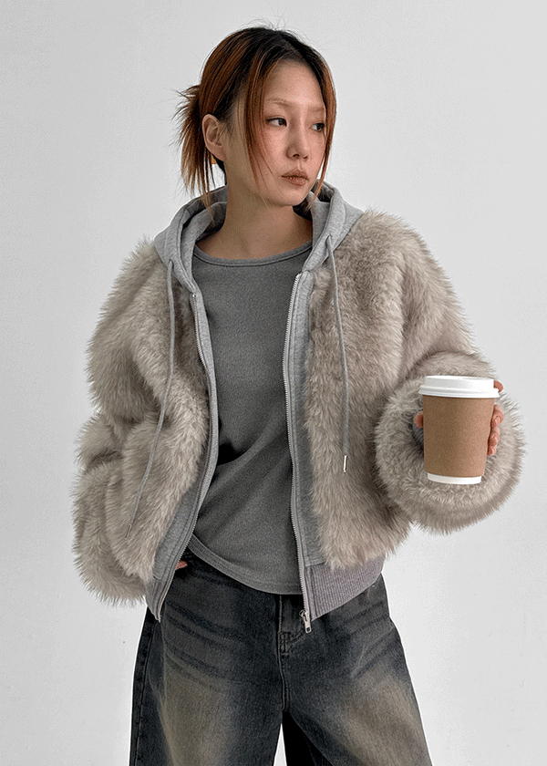 Hazelley Fur Hooded Zip-up