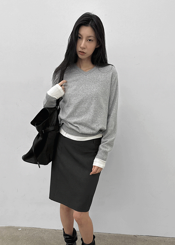 Tanker Lambswool V-neck Knit