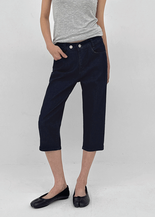 Labetin Button Capri Denim Pants