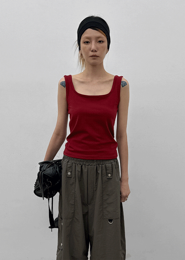 Briss Square Neck Sleeveless