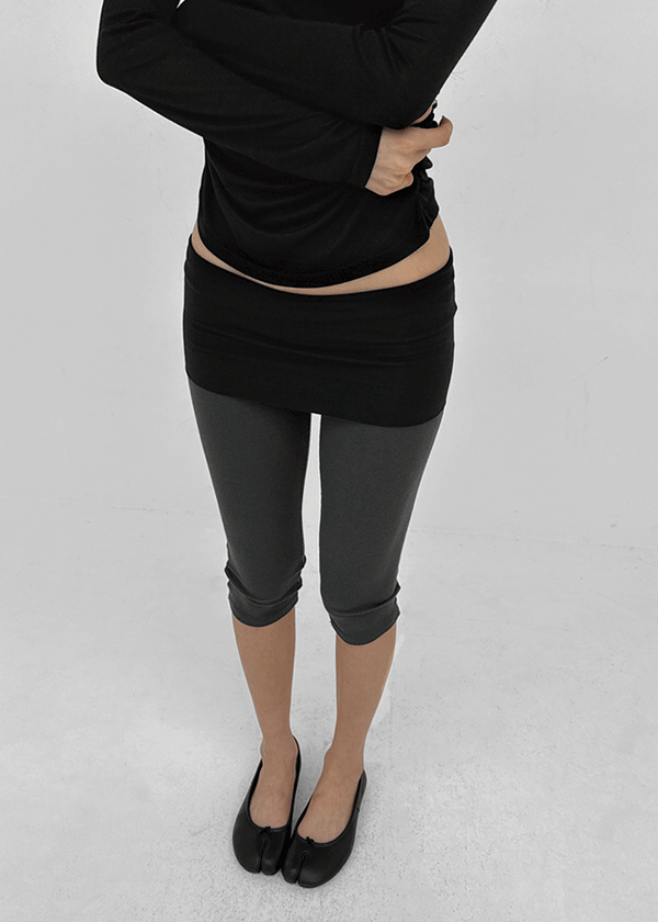 Virenon Folding Capri Leggings
