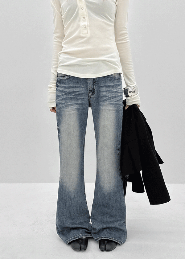 Terang Low-Waist Bootcut Denim Pants