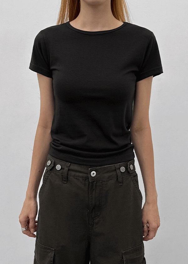 Haern Round Basic Short Sleeve Tee